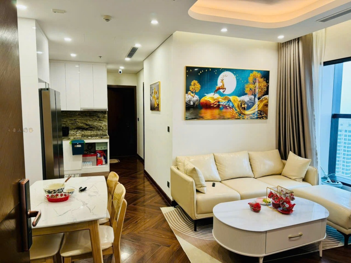 Cho thuê căn hộ 2 ngủ Doji-Diamond Crown, view thành phố, nội thất đủ