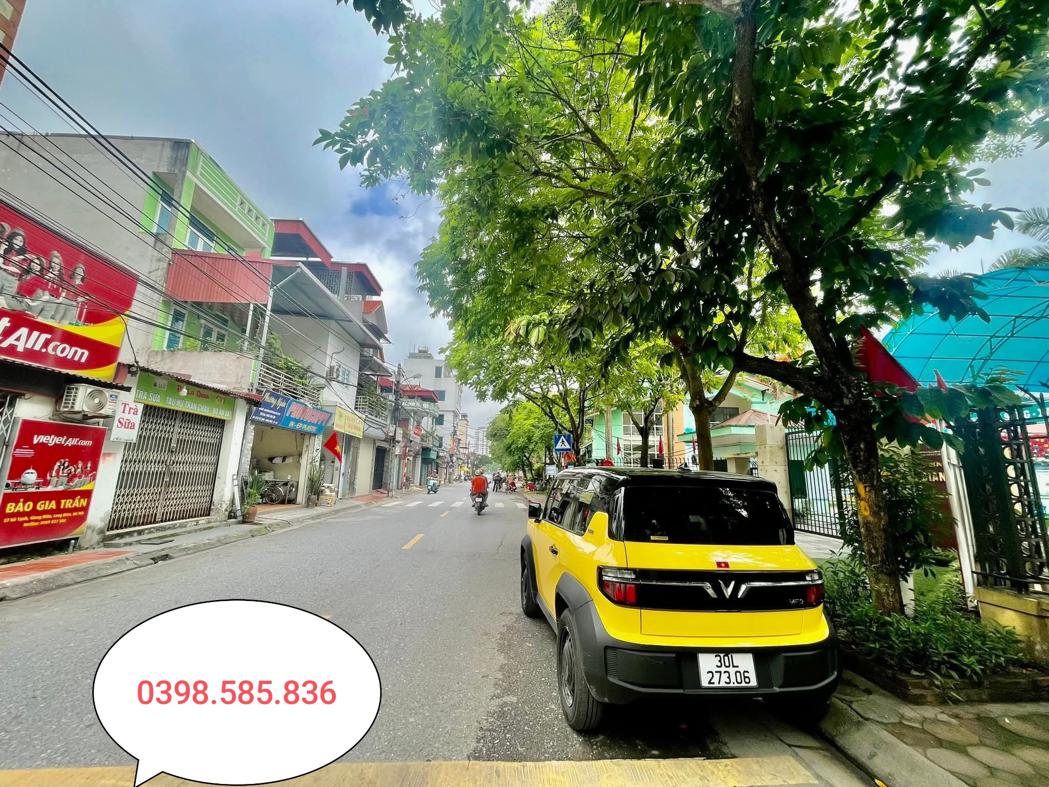 Nhà 35m² 4 tầng, ô tô đỗ cửa, sân rộng, KĐT Văn Khê - Hà Đông