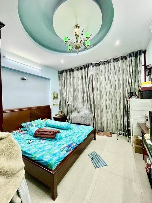 Chính chủ bán gấp nhà hẻm xe hơi Cao Thắng, Quận 3 - 60m2 vuông vắn, chỉ 10 tỷ