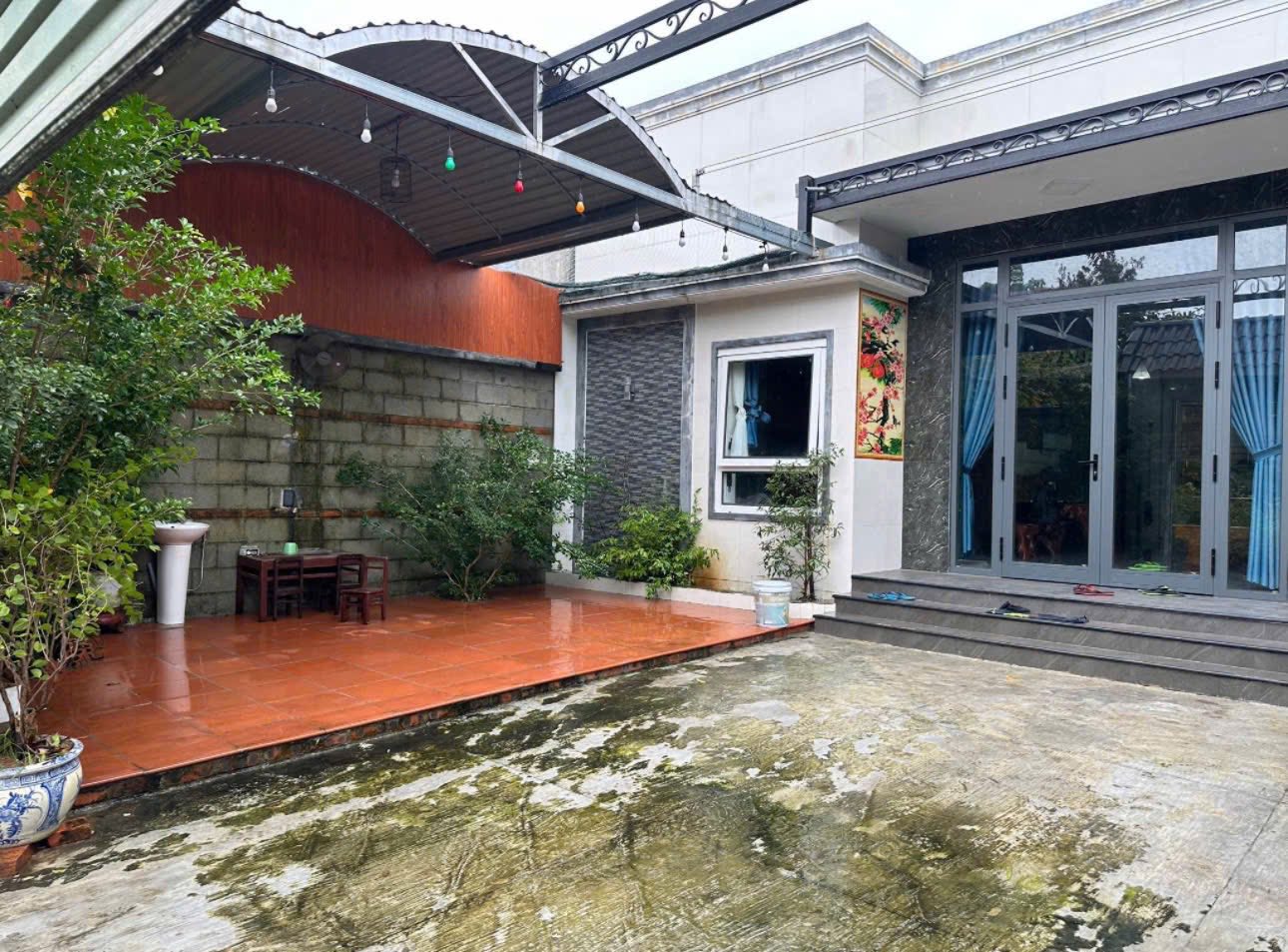 Biệt thự vườn xịn sò, 10m mặt tiền, ngay chợ An Tây, Huế