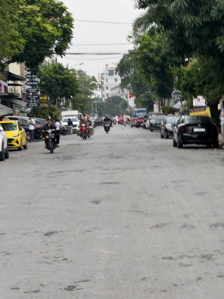 Bán đất mặt tiền đường Thiên Lôi, Vĩnh Niệm, Kiến An, Hải Phòng, iện tích 80m2, mặt tiền 4,2m, đường 24m