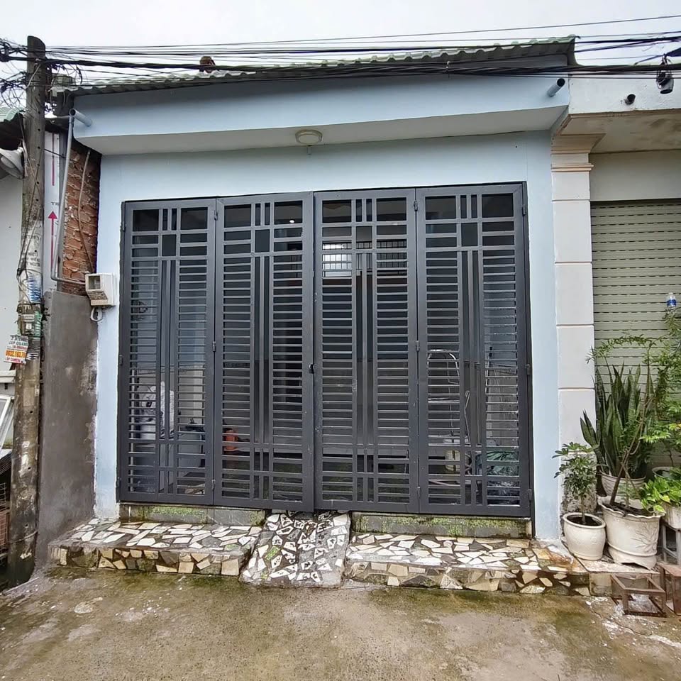 Nhà gác lửng 4x14m, hẻm xe hơi rộng, giá 920 triệu thương lượng