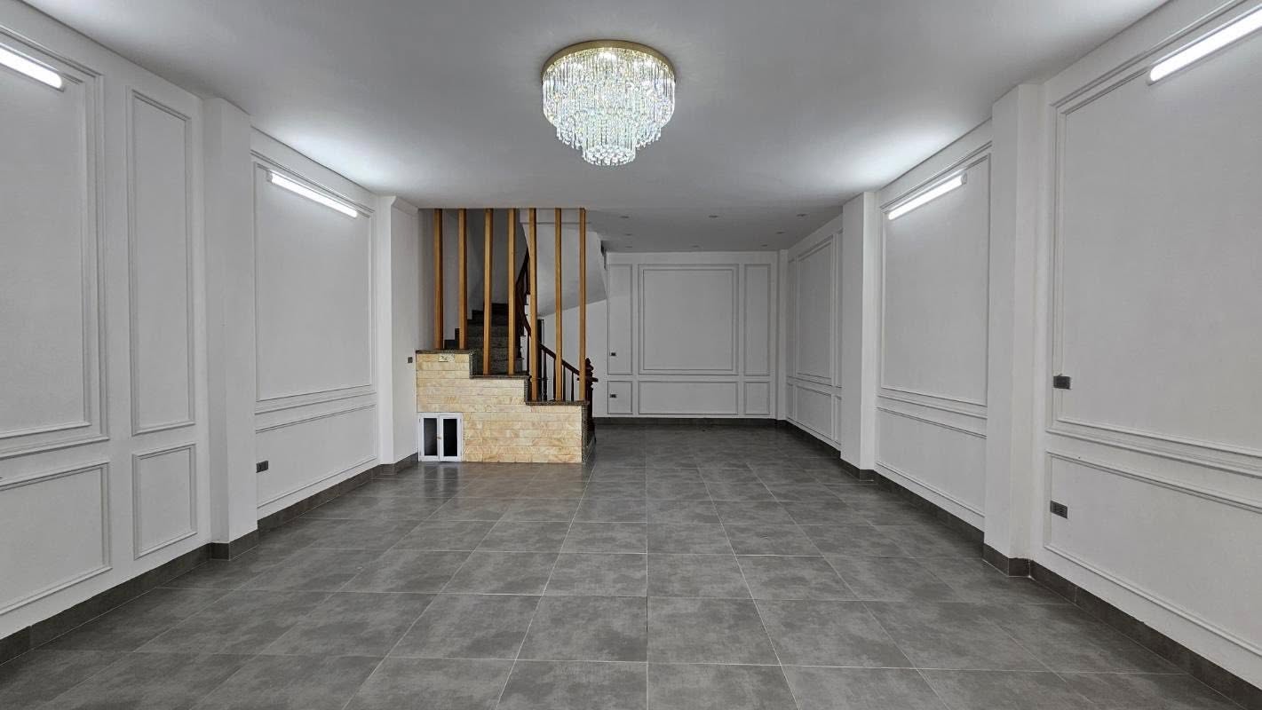 Bán nhà phân lô Văn Quán, kinh doanh sầm uất, ô tô đỗ cửa