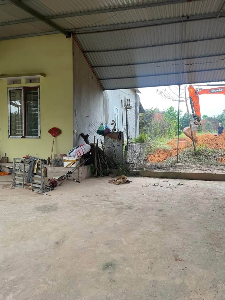 Bán nhà cấp 4, đất rộng 350m2 gần chợ Đán, Thái Nguyên