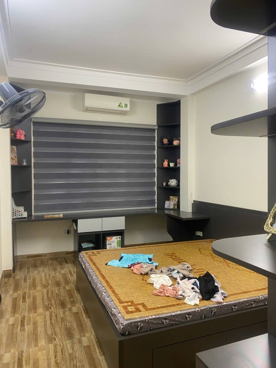 Nhà dân xây 36m², 4 tầng, 3 ngủ - Tả Thanh Oai, Đại Thanh - Giá 5 tỷ nhỉnh