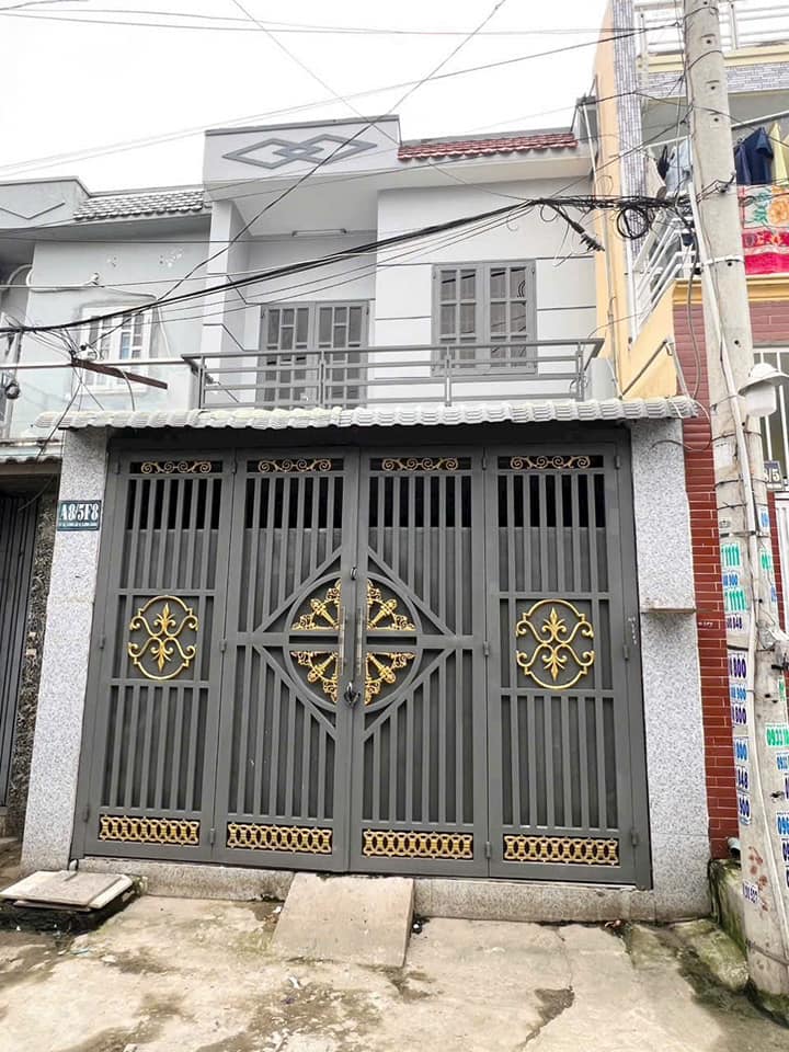 Nhà đúc suốt 3 phòng ngủ, có phòng ở trệt, diện tích 4m x 15m