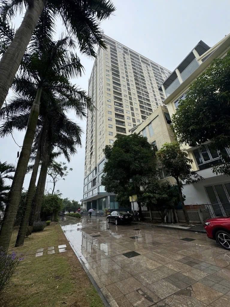 Chính chủ gửi bán căn hộ chung cư 3 phòng ngủ