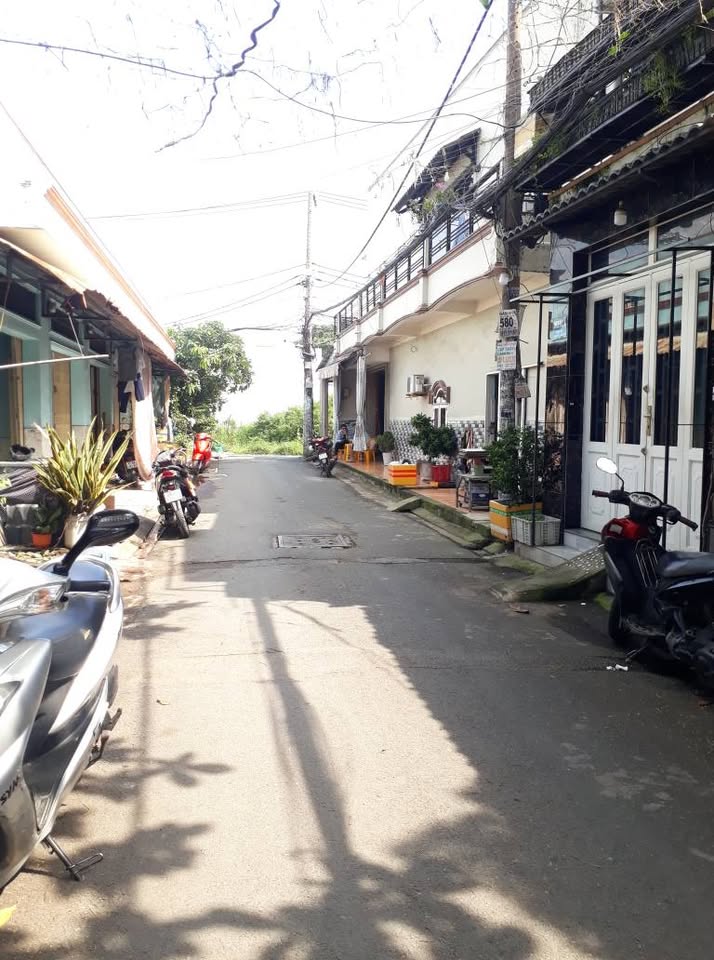 An cư lạc nghiệp, nhà nở hậu đón tài lộc, hẻm xe hơi, kinh doanh phát đạt