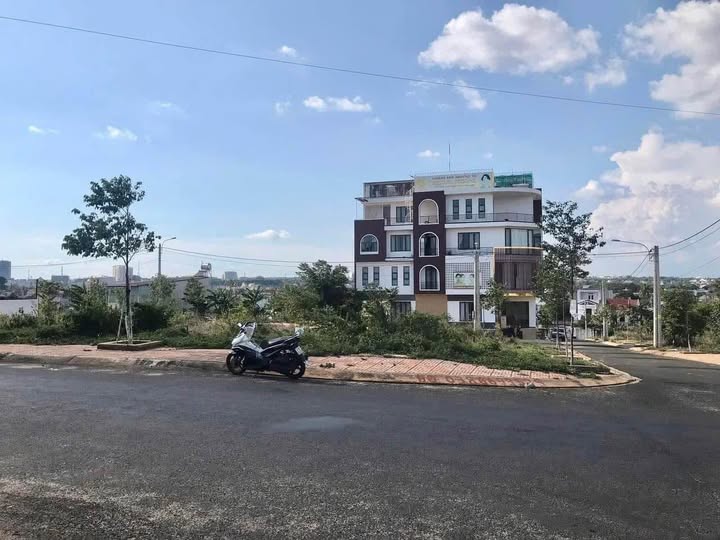 Sở hữu vị trí đắc địa hiếm có khó tìm tại khu đấu giá Võ Thị Sáu, Đắk Lắk