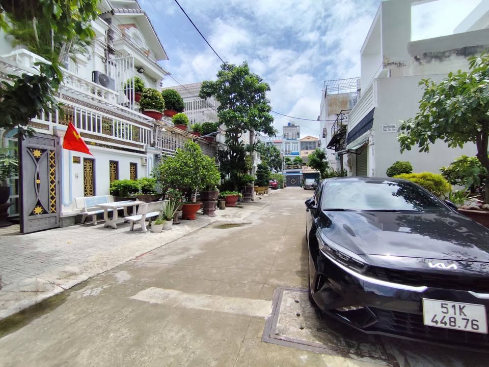 Siêu phẩm biệt thự phố 7m x 18m, kiến trúc chanh sả chuẩn villa