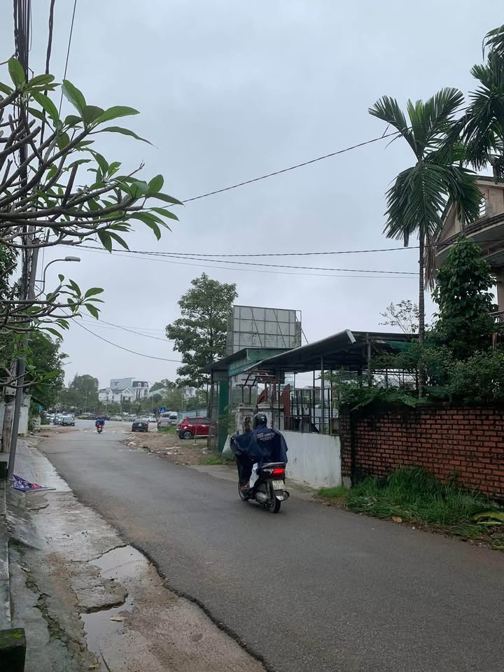 Bán đất 106m2 mặt tiền 10m kiệt ô tô Trần Thái Tông, Thừa Thiên Huế