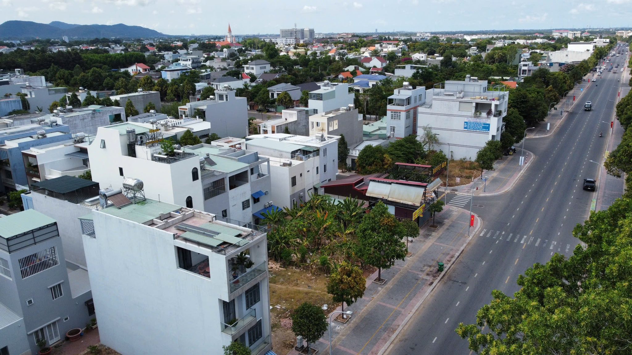 Mặt tiền Phạm Hùng - Kinh doanh bùng nổ tại trung tâm Bà Rịa, sổ riêng 6.3 tỷ