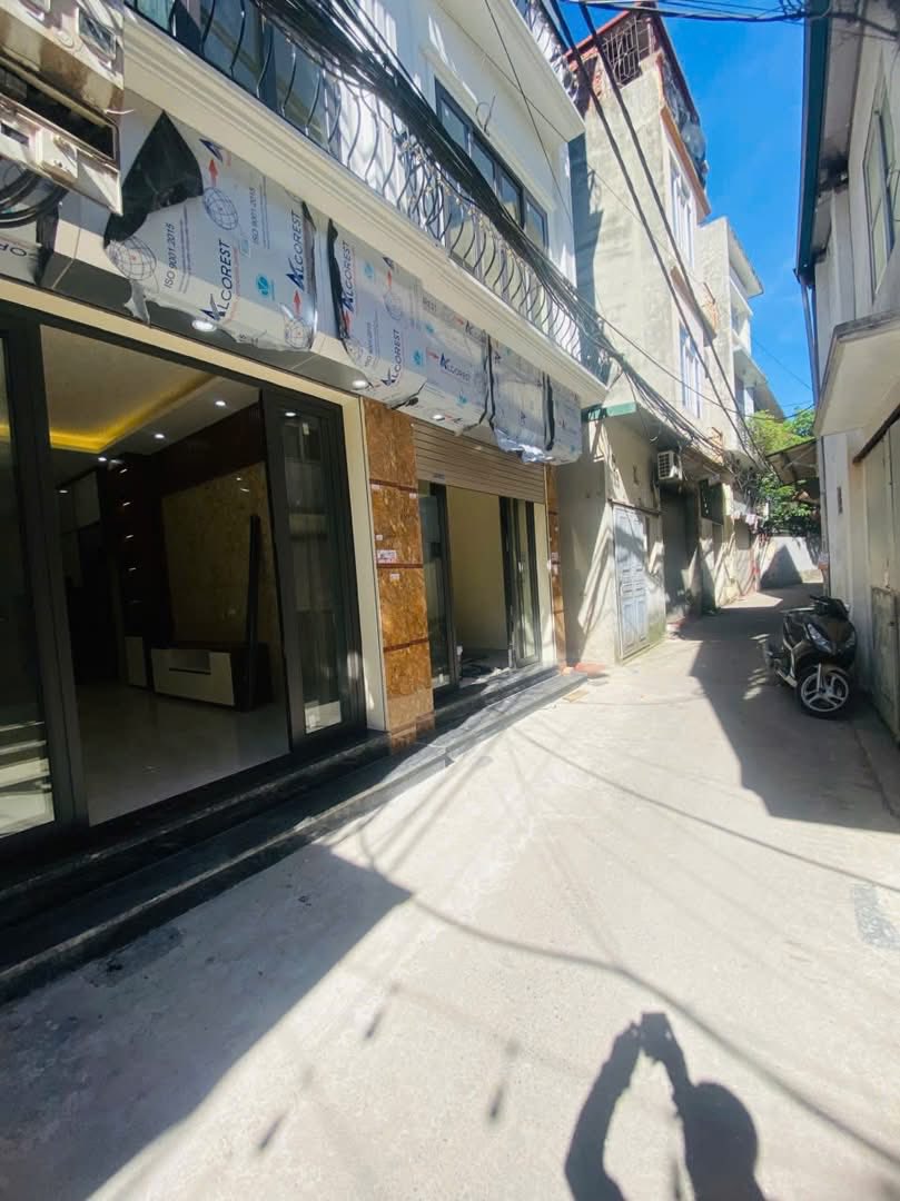 Nhà Hoàng Mai 5 tầng, ô tô đỗ cửa, nội thất đỉnh chóp - Giá siêu yêu