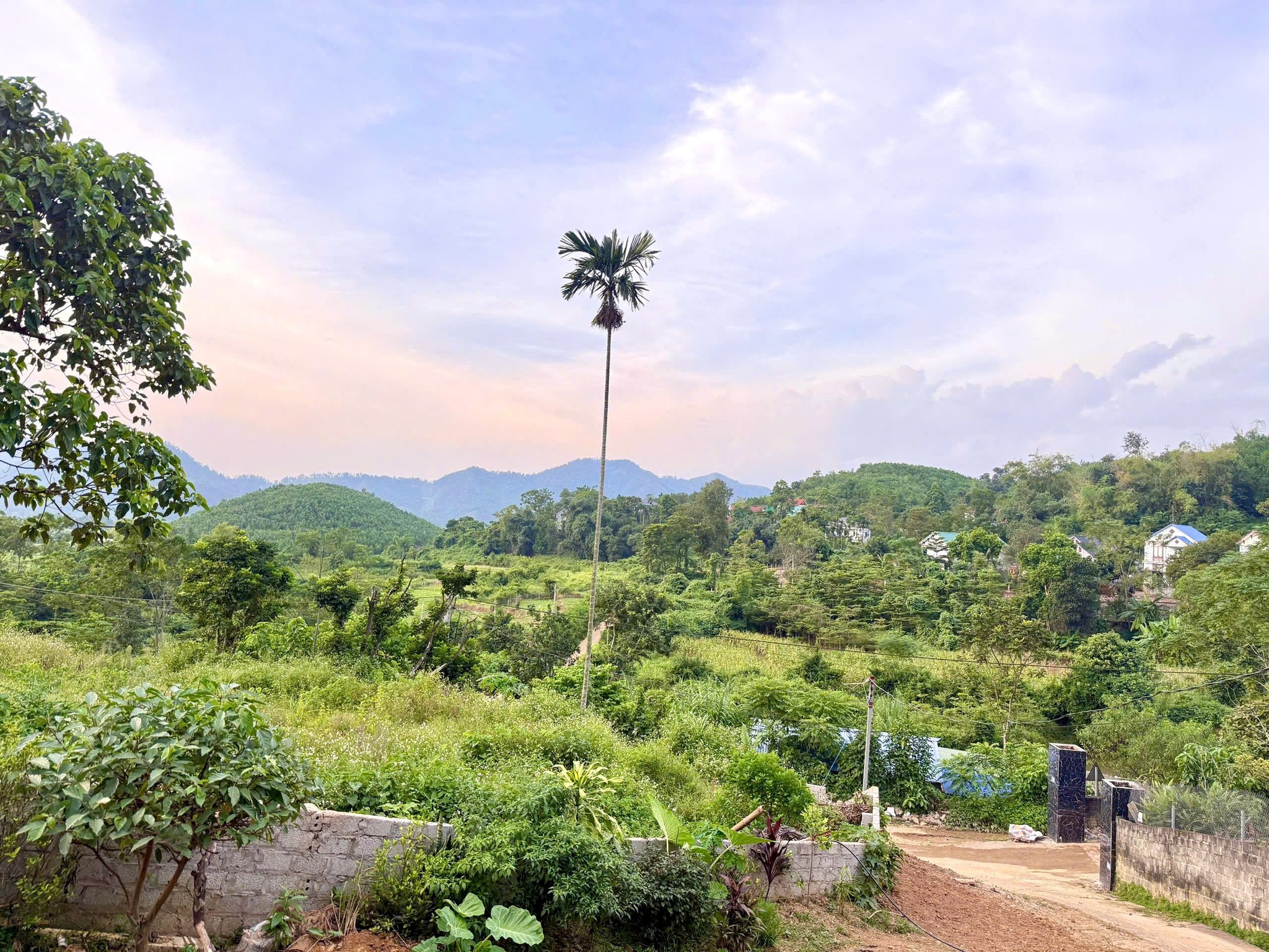 Đất nền Yên Xuân - Thạch Thất - Hơn 4700m2 view núi đồi, giá nhỉnh 4 tỷ