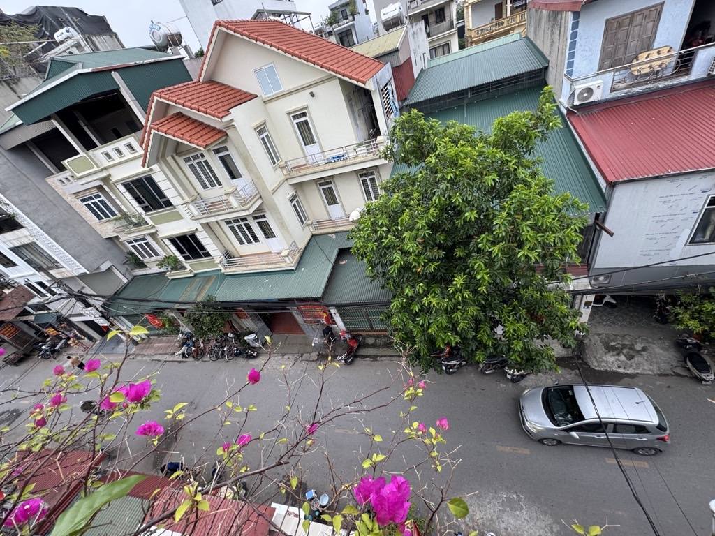 Nhà phố Hoa Lâm 37m², đường xe tải tránh, kinh doanh đỉnh cao