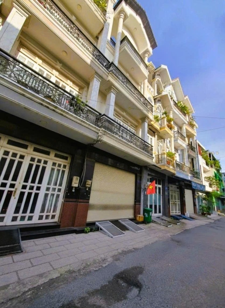 Nhà 5 tầng mới đẹp, hẻm xe hơi, 6 ngủ, 50m2 - Lê Quang Định, Bình Thạnh