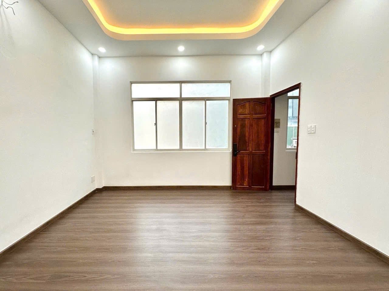 Nhà 4 tầng hẻm 4m sát mặt tiền Nguyễn Duy Dương, Quận 10 - 13.6 tỷ