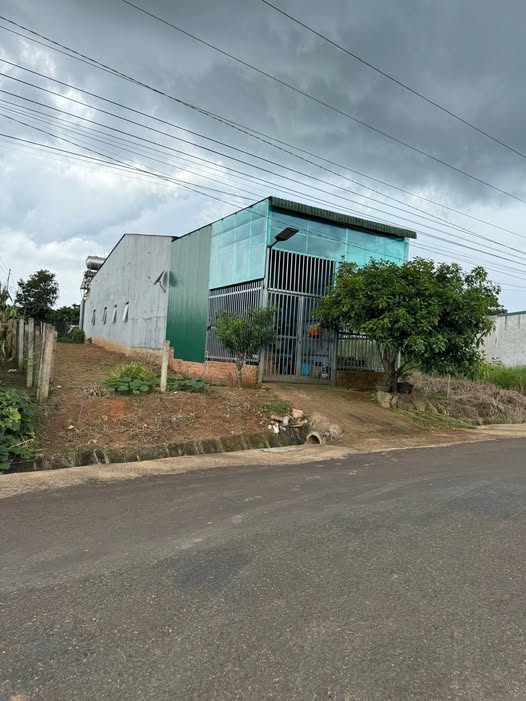 Nhà mặt đường Liên Hà, Lâm Hà 360m2, 3 ngủ, 1.7 tỷ, cơ hội vàng