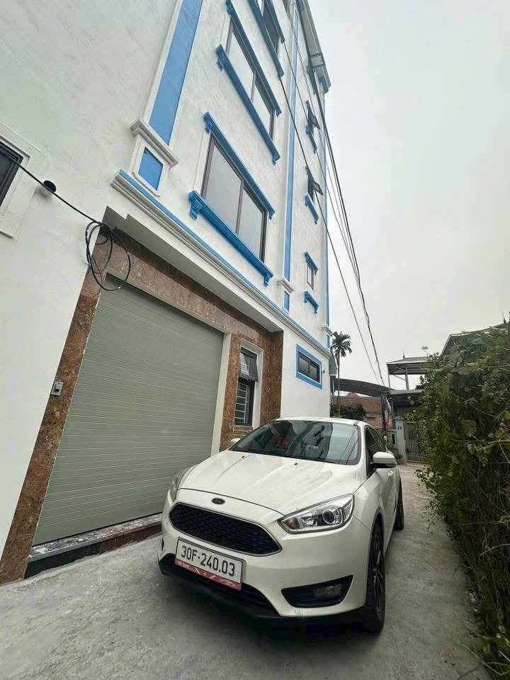 Nhà 5 tầng đẹp như mơ, ngõ rộng ô tô đỗ cửa, giá hời tại Đan Phượng