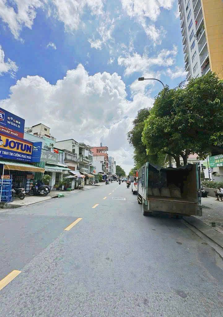 Siêu phẩm mặt tiền đường Gia Phú, Quận 6, Hồ Chí Minh