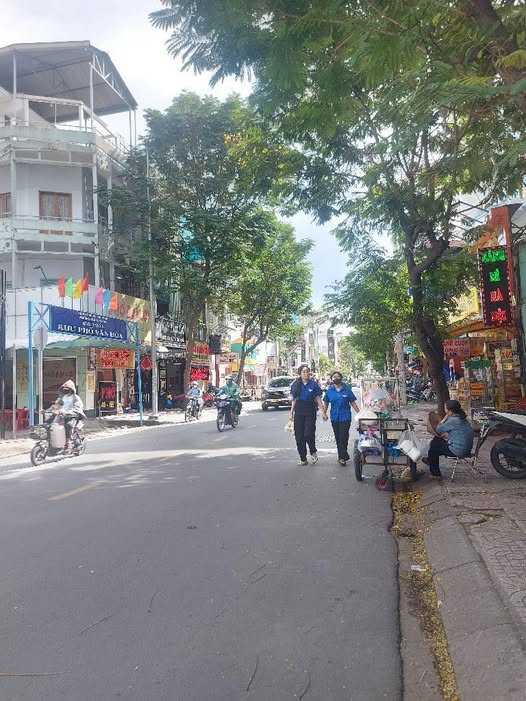 Nhà 1 trệt 1 lầu mới đẹp, sát mặt tiền Nguyễn Bặc, Quận 5 - Nhỉnh 8 tỷ