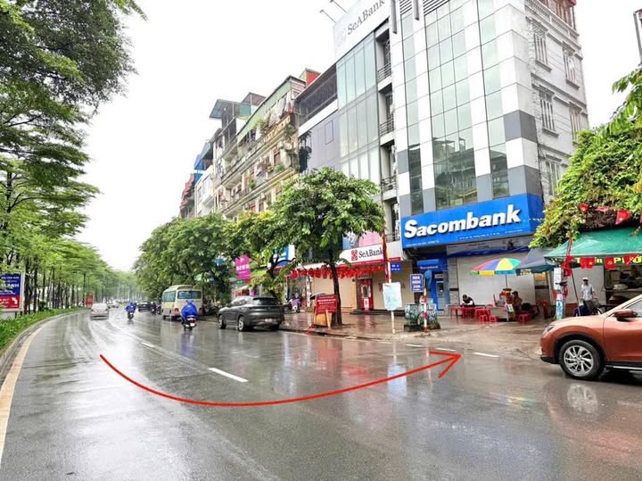 Nhà phố Đào Tấn - kinh doanh đắc lợi - vị trí vàng