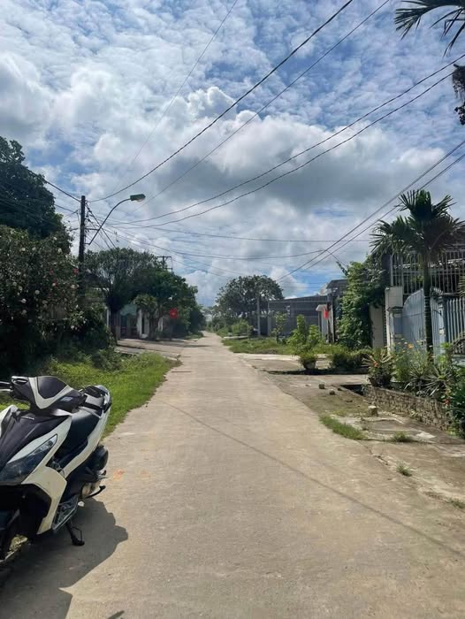 Bán đất đường chính thôn 1, Đăk Cấm, Kon Tum - Hướng Đông Bắc