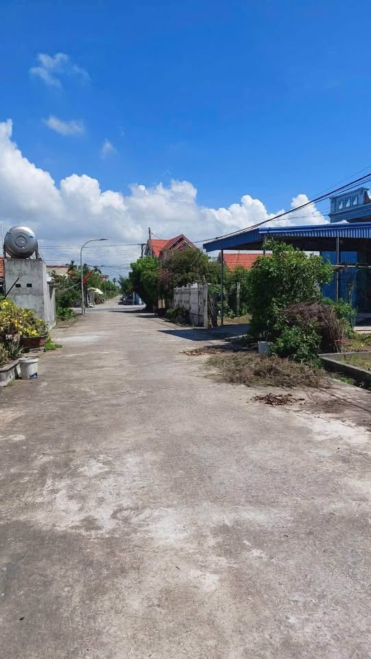 Bán đất tặng nhà, cách biển 100m tại thị trấn Thịnh Long, Nam Định