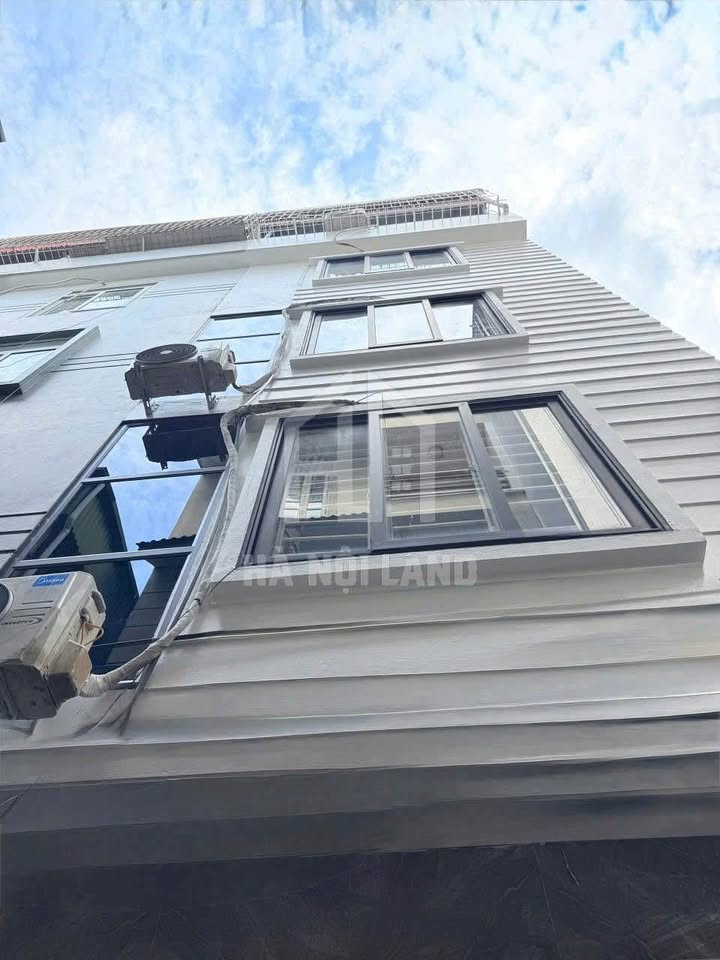 Nhà 5 tầng thang máy, 35m2, ô tô đỗ cửa tại Phú Diễn, Hà Nội