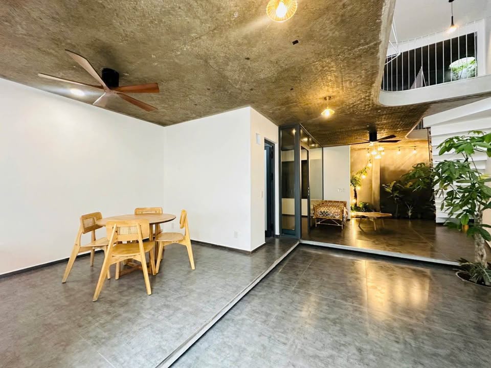 Homestay 2 tầng Trần Phú - Huế 3 ngủ đủ nội thất, sổ đỏ 60m2, giá 2.5 tỷ