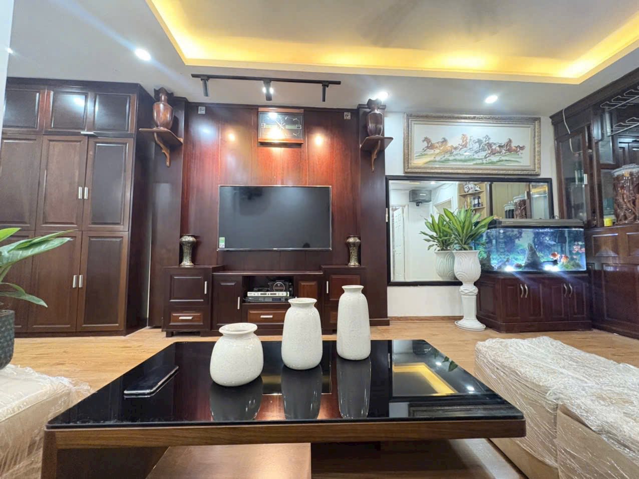 Căn hộ 2 ngủ full đồ, sổ đỏ chuẩn tại Văn Quán - Hà Đông