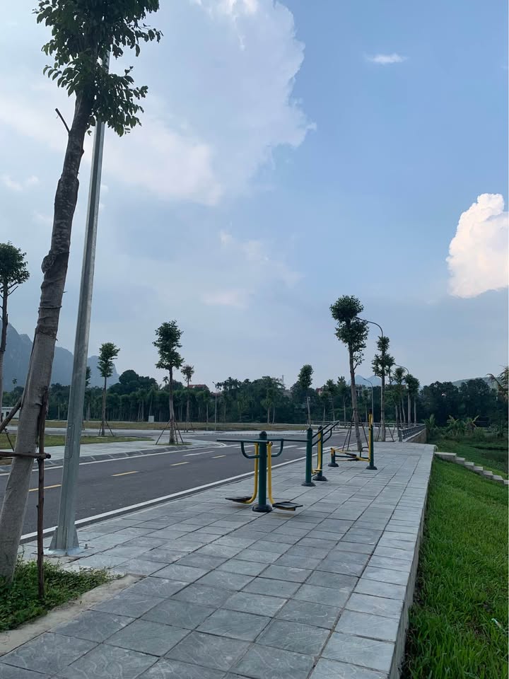 Cơ hội sở hữu ngay lô đất view hồ đắc địa tại trung tâm hành chính mới của Lạc Thủy, Hòa Bình