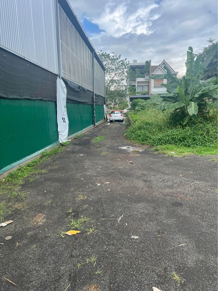 Đất vàng Buôn Ma Thuột 400m2 siêu vị trí, kinh doanh bất tận