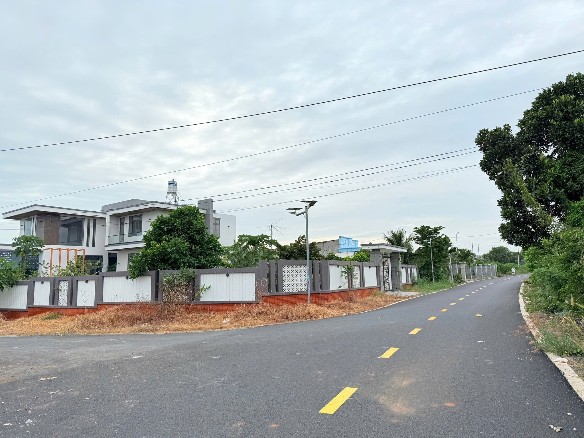 Lô góc hai mặt tiền Đất Đỏ - Nở hậu đón tài lộc