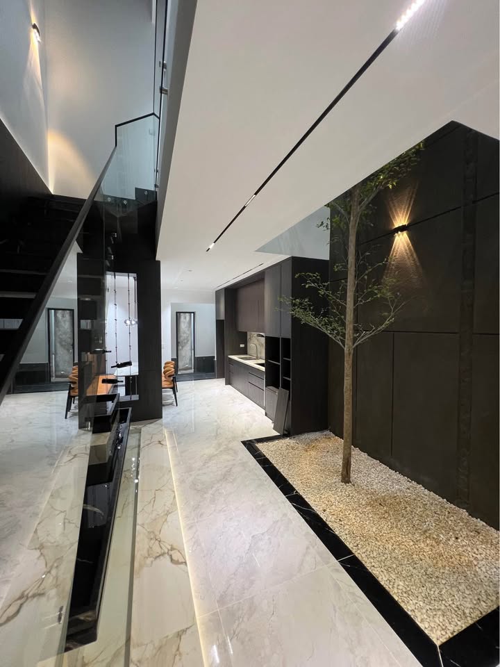 Bán nhà 85,3m2 trung tâm thành phố Vinh, full nội thất, 3 tầng đẹp