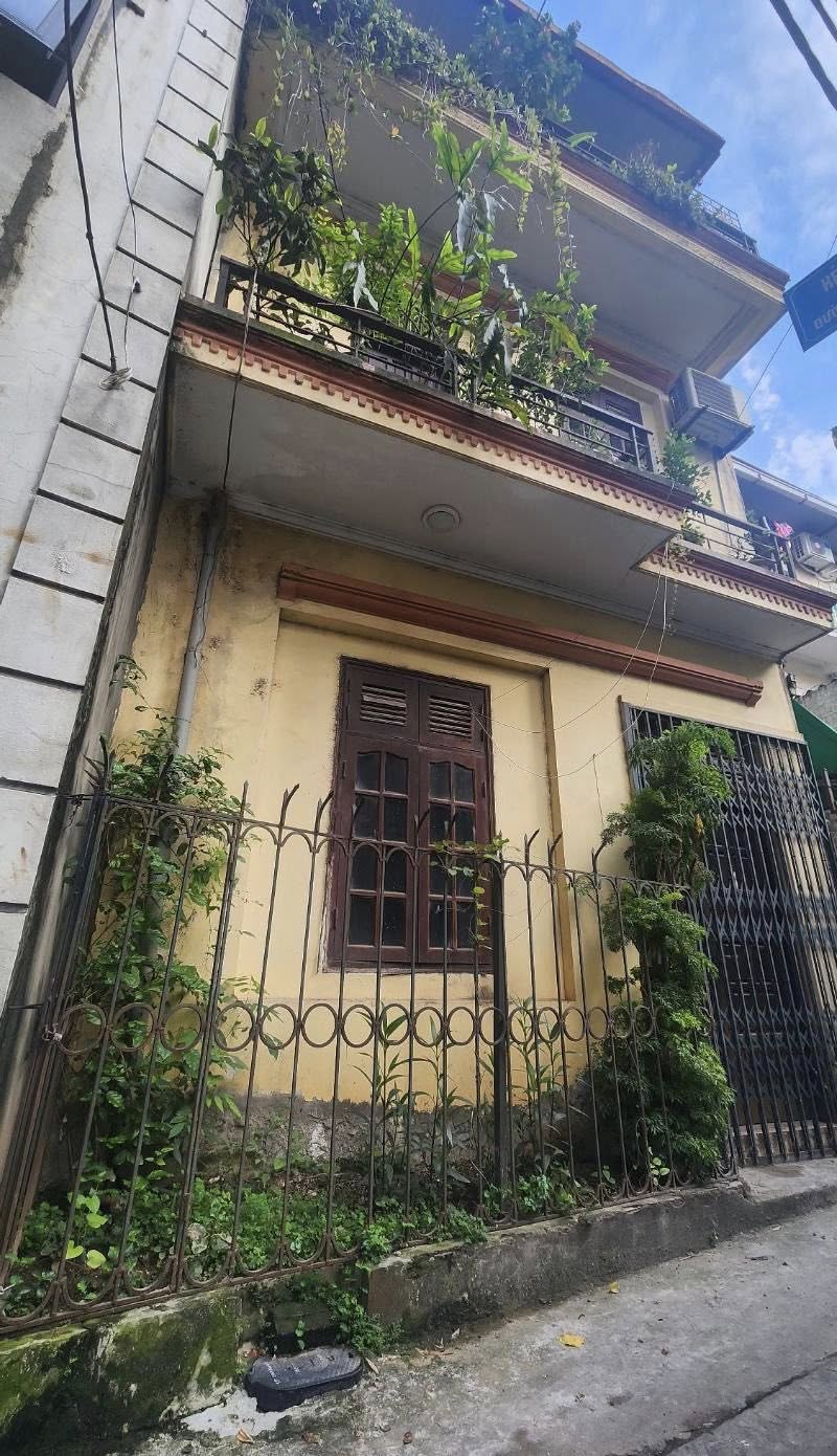 Bán đất tặng nhà 3 tầng Phố Diễn, 72m², mặt tiền 8m, 10 tỷ