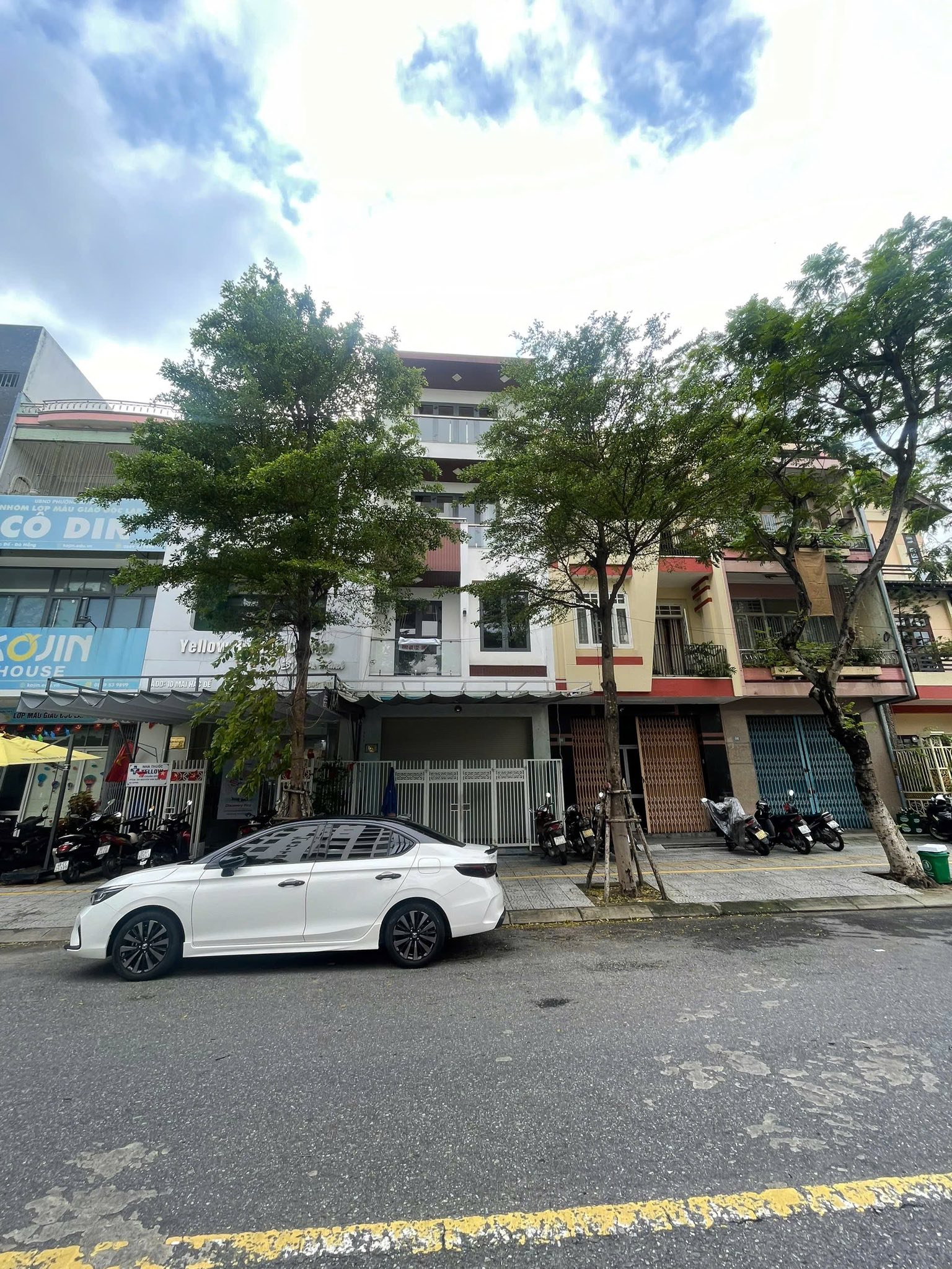 Nhà 4 tầng mặt tiền đường Mai Hắc Đế, 10,5m ngay cầu Rồng, chợ đêm Sơn Trà - Kinh doanh đỉnh chóp