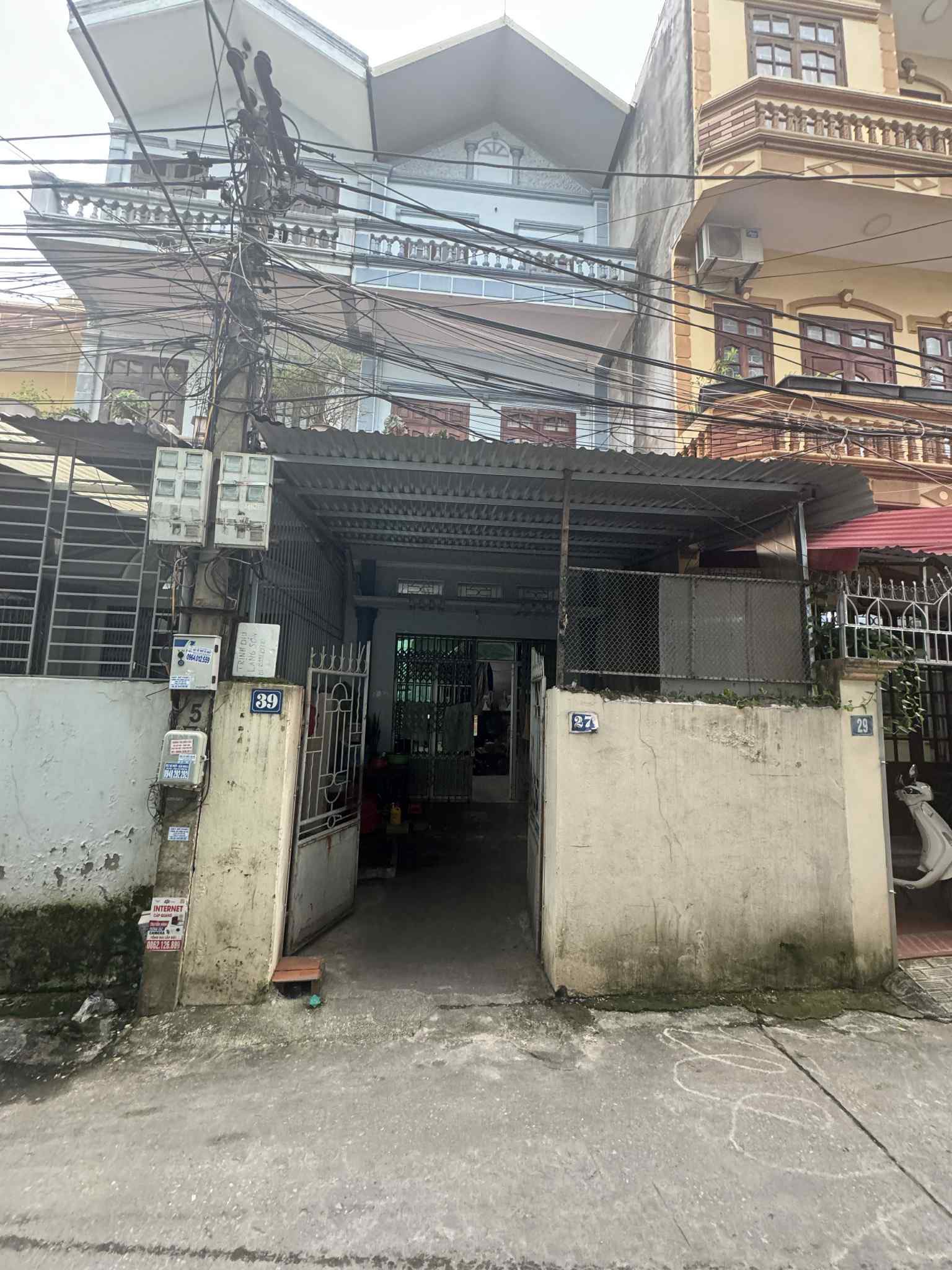 Nhà 3 tầng bán nhanh trên đất vuông vắn, diện tích 106,1m2