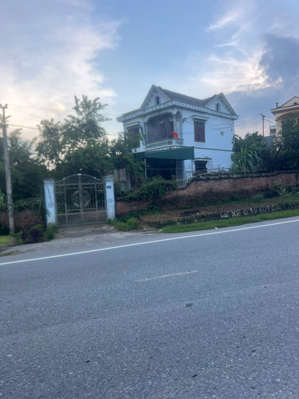 Đất mặt tiền Quốc Lộ 32C - Giá sập sàn, gọi ngay kẻo lỡ