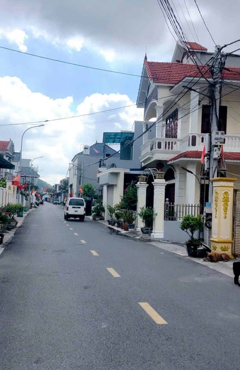 Nhà 2 tầng xinh xắn, full nội thất, gần chợ Trịnh Xá - Thủy Nguyên, Hải Phòng