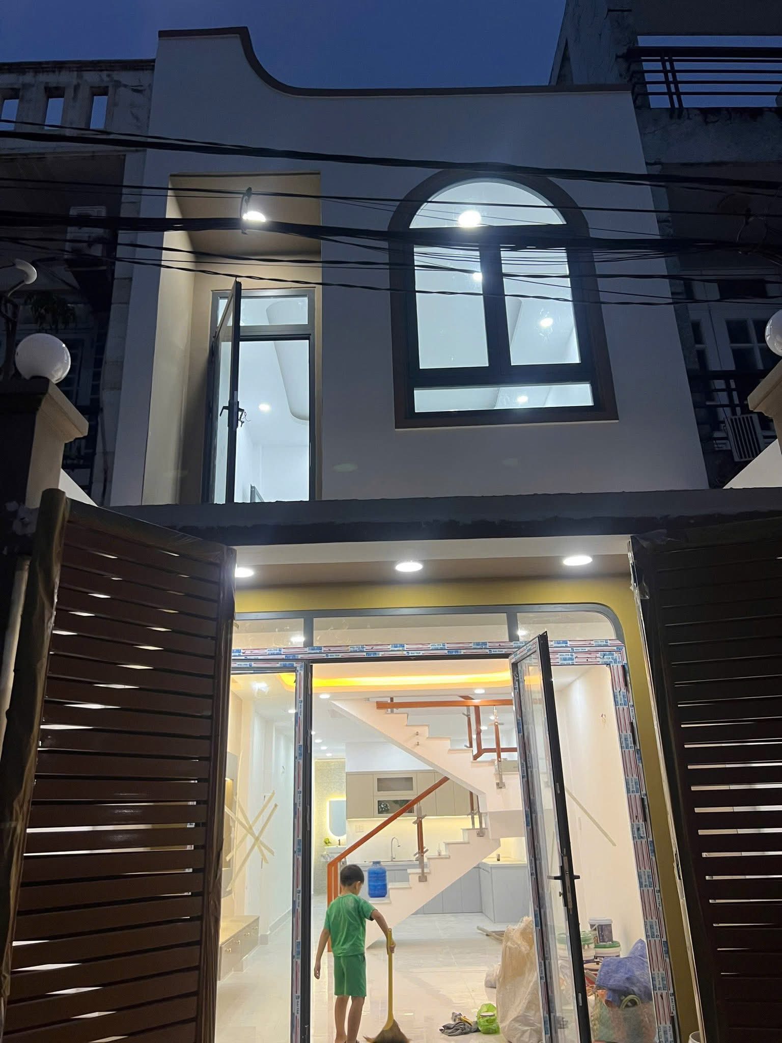 Nhà mới xây 3 ngủ - Hẻm 5m - Quận 12 - Giá hời 5.05 tỷ