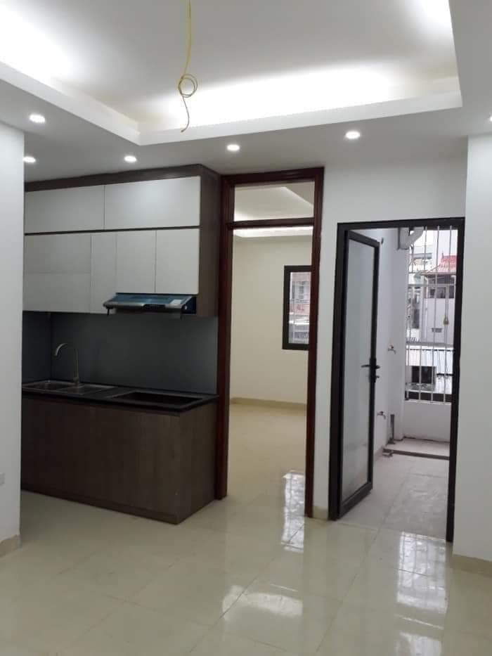 Bán căn hộ chung cư mini 2 ngủ, 2 phòng, 55m2 tại Ngõ Thịnh Quang, Đống Đa