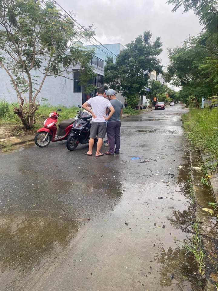 Đất vàng mặt tiền Hòa Phú, Đà Nẵng - Diện tích 100m2, đối diện công viên, giá chỉ 5.1 tỷ