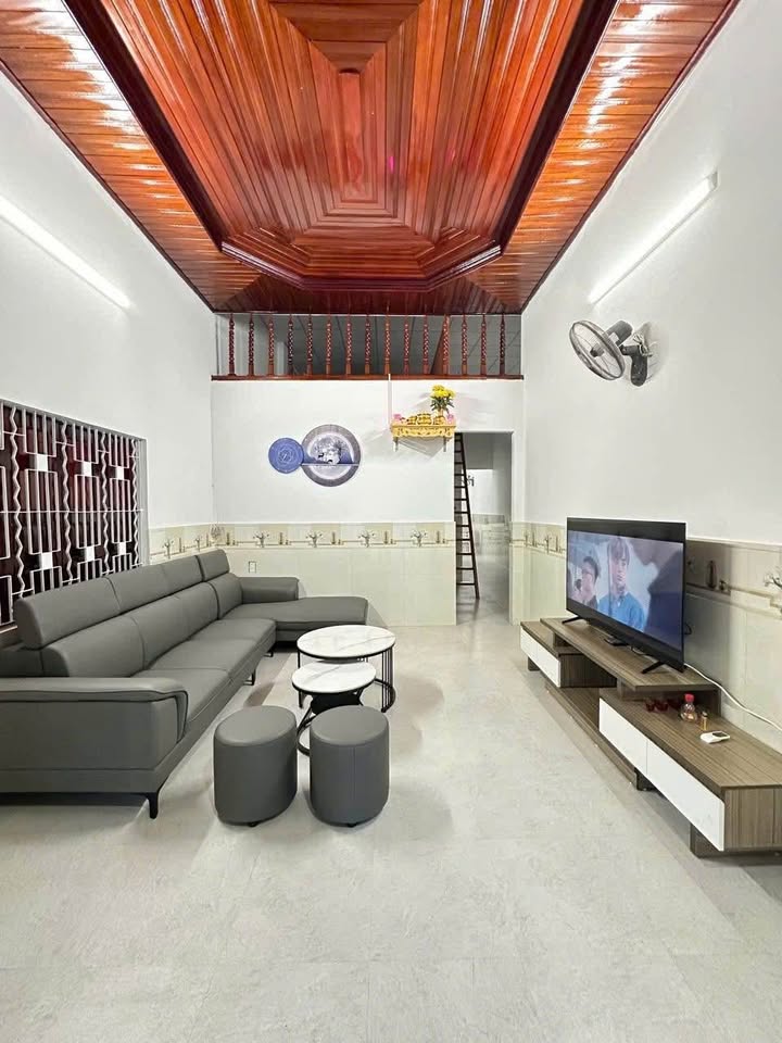 Nhà đẹp như mơ, mặt tiền 7,5m đón tết, sổ hồng sẵn sàng, chốt nhanh kẻo lỡ