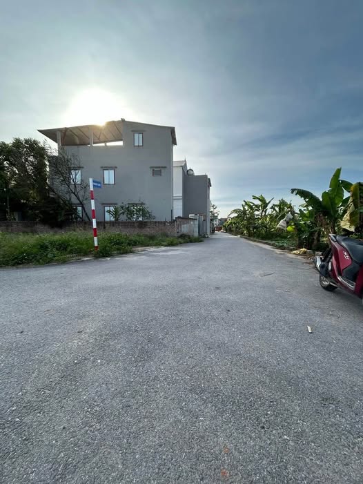 Đất trục chính Gia Lâm, ặt tiền siêu đẹp, ô tô tránh nhau ầm ầm