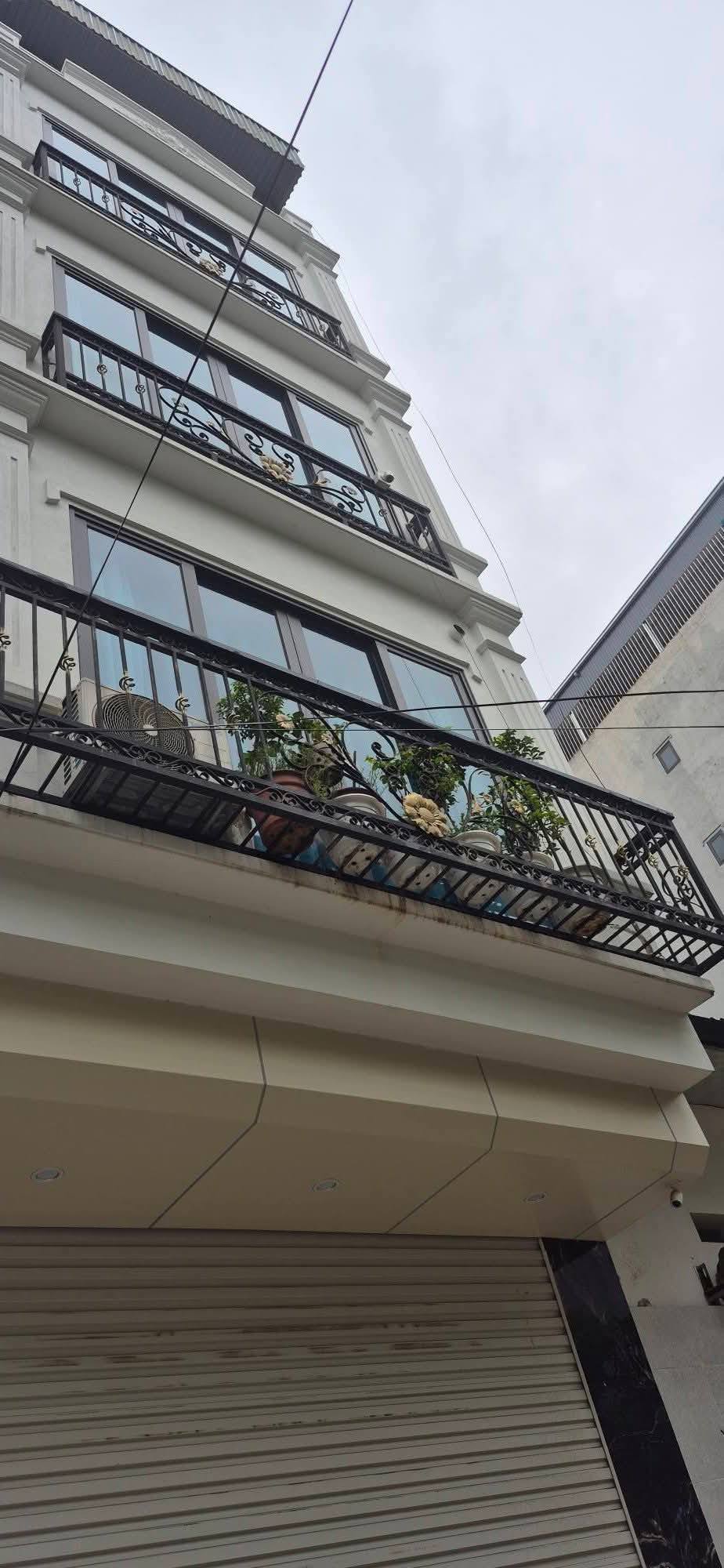 Nhà 5 tầng Hà Đông - Ô tô đỗ tứ tung, giá chỉ nhỉnh 7 tỷ