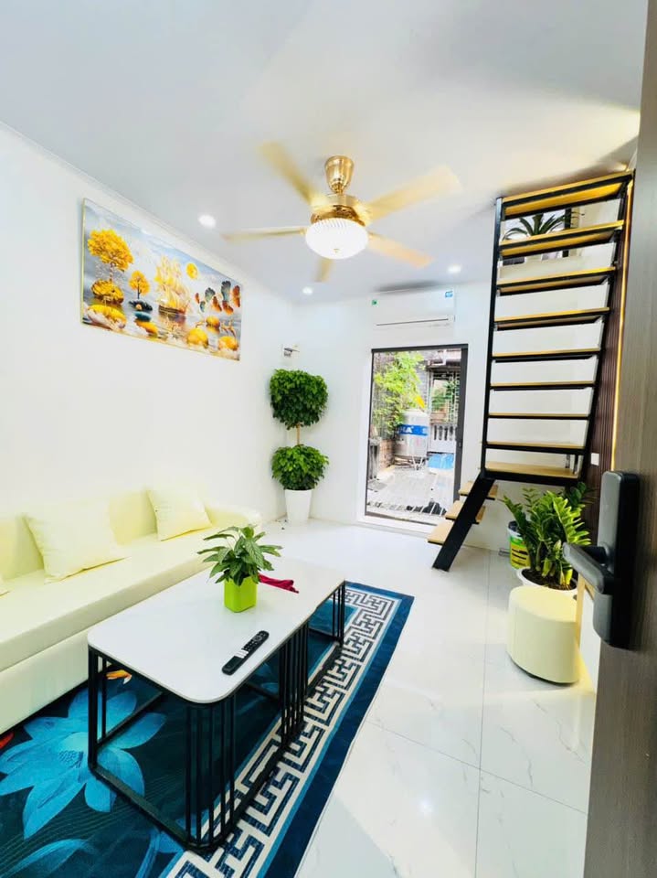 Tổ ấm 60m2 tại Bạch Mai, 2 phòng ngủ thoáng đãng, sổ đỏ trao tay