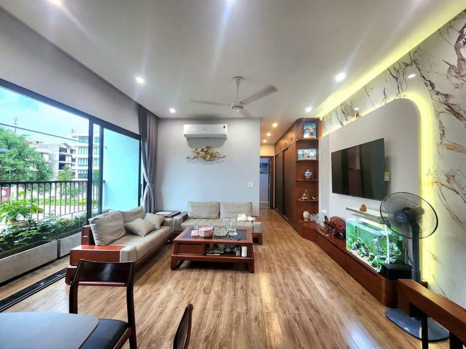 Nhà 3 tầng 2 mặt tiền đường đôi Âu Cơ, vị trí kim cương tại trung tâm Thanh Hóa