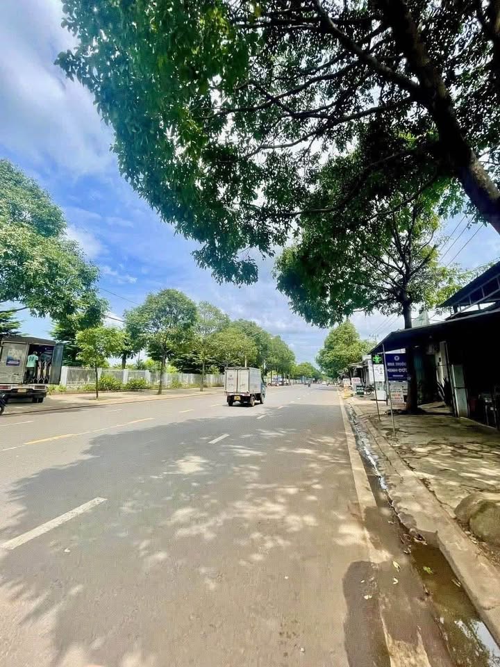 Đất vàng Nguyễn Thị Định 5x20m, hướng Đông, giá 2.08 tỷ, cơ hội an cư