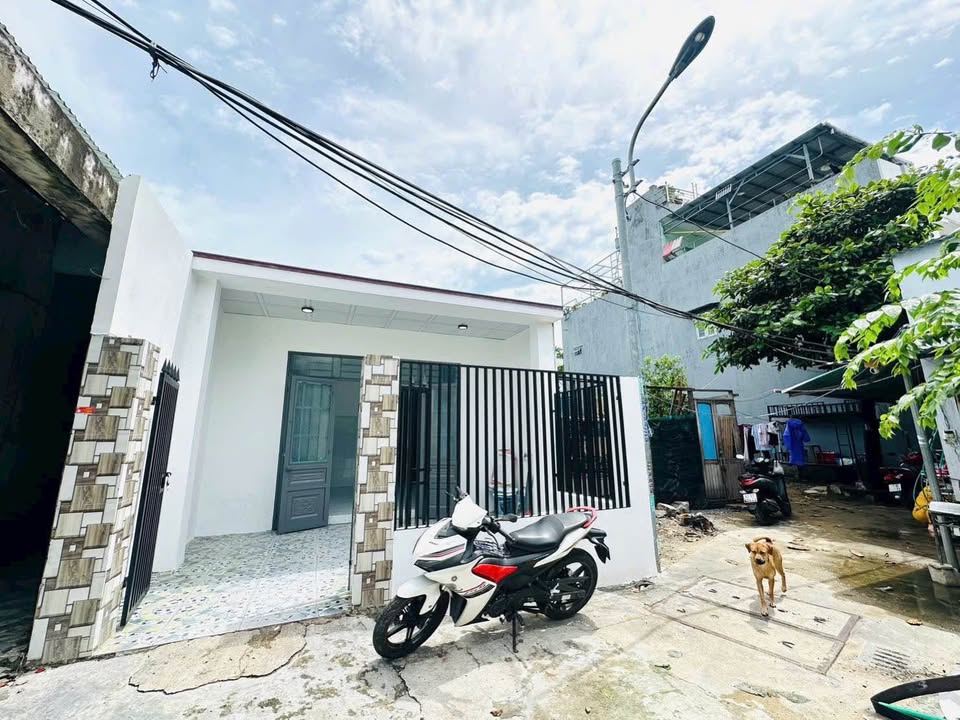 Nhà cấp 4 tọa lạc tại kiệt 9 Tôn Đản, thông ra đường Trường Chinh